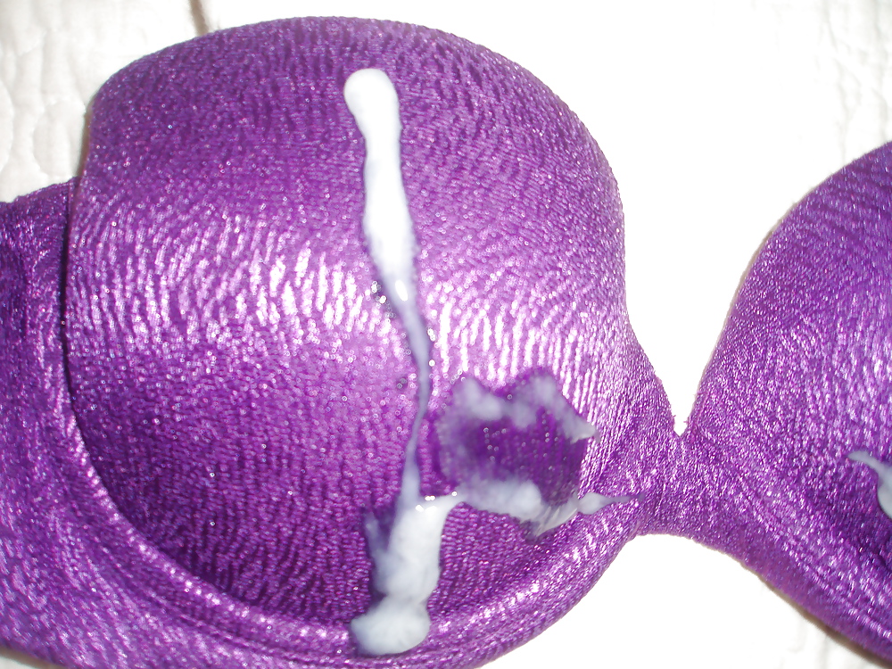 Cum on wonderbra #4596687
