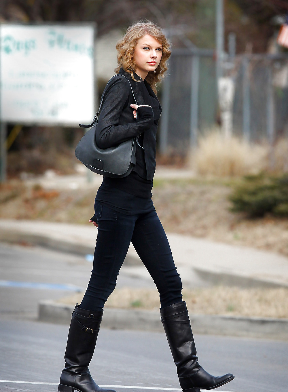 Taylor swift
 #8535146