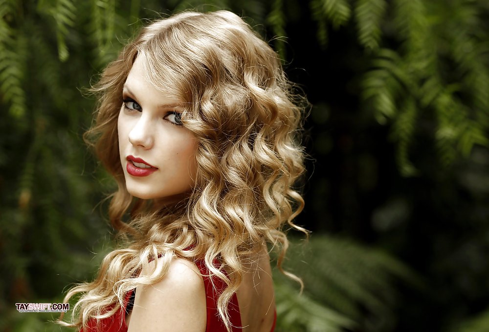 Taylor swift
 #8536221