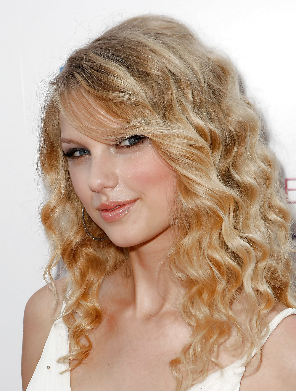 Taylor swift
 #8536261