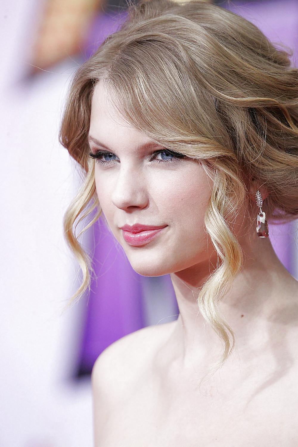 Taylor swift
 #8536306