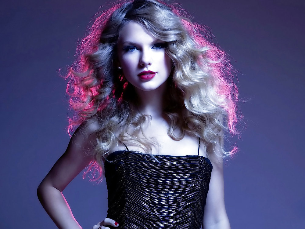 Taylor swift
 #8536614