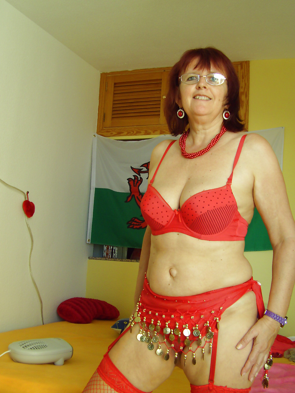 Milf in sexy red lingery #11903995