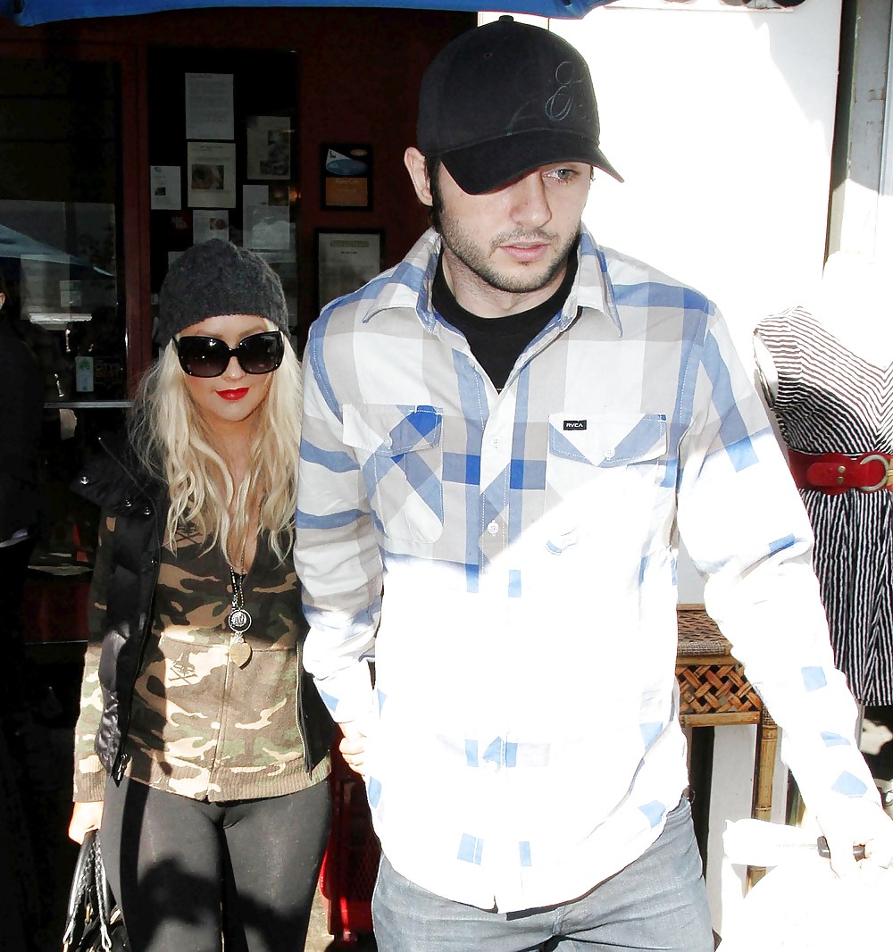 Christina aguilera camel-toe candids in new york
 #3862691