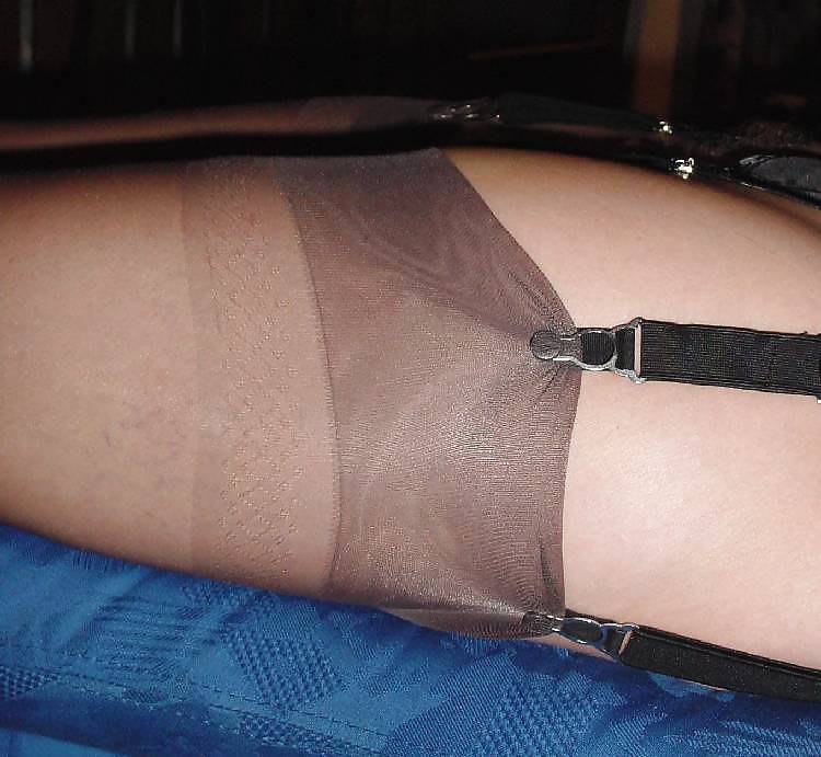 Stocking & Girdle #7711633