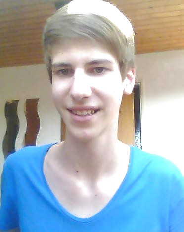 Süßen Netten Jungen #17053430