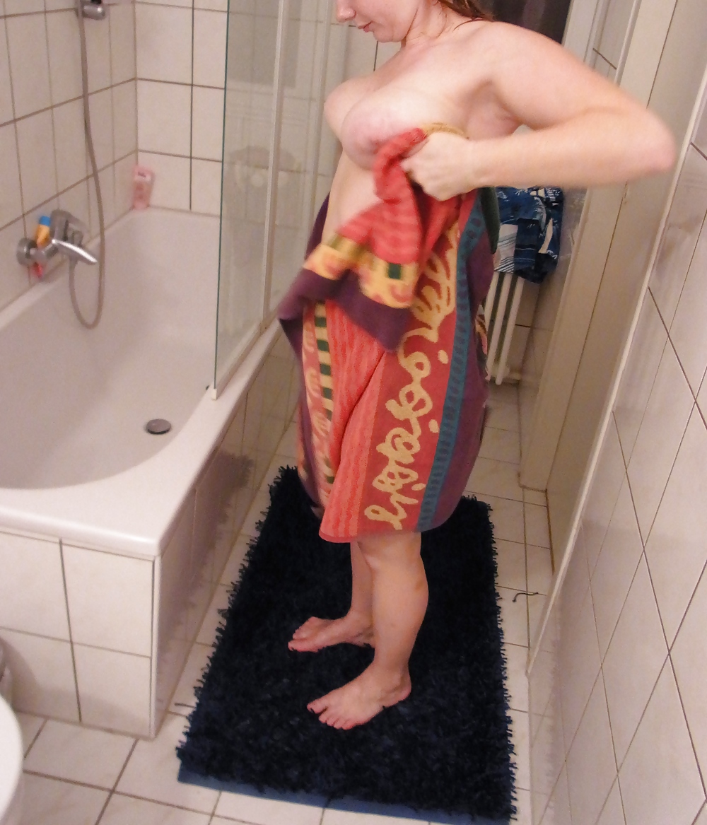 Mollig Rotschopf Part14 Unter Der Dusche Schlaffe Tit Fett #13785785