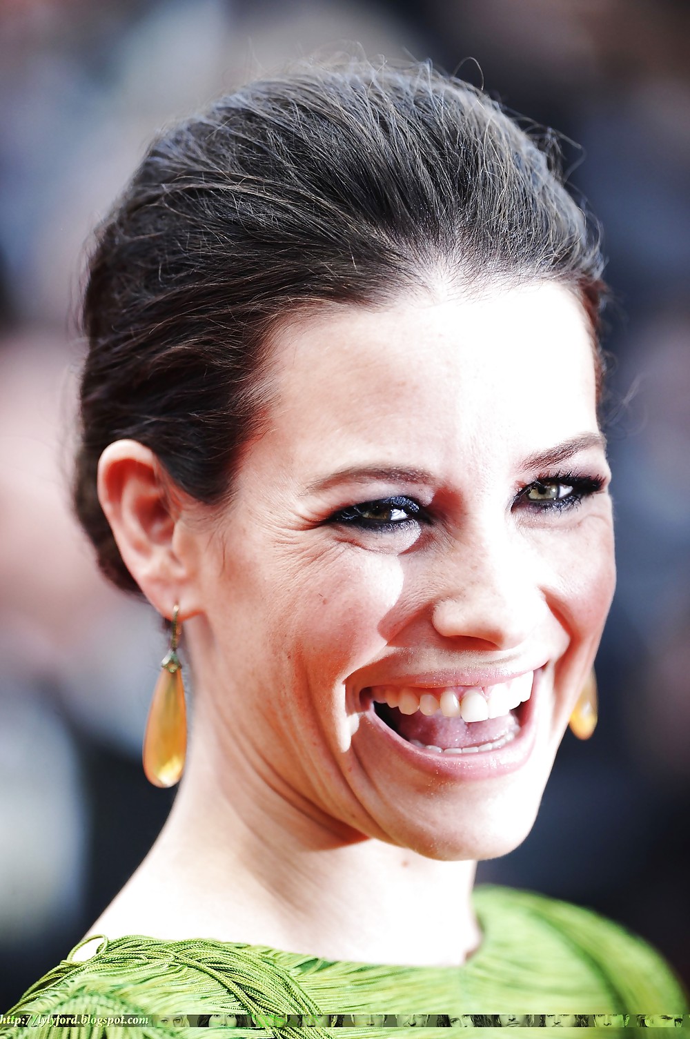 Evangeline Lilly Chaud Sexy Gree Bleu #22758923