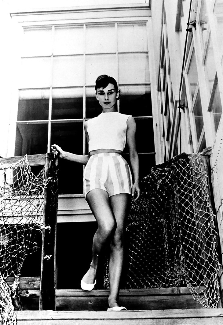 Audrey Hepburn classica 
 #4980498
