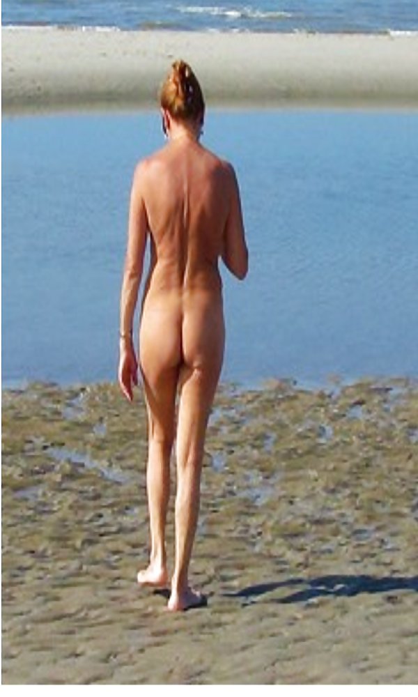 Beach beauties #8867452