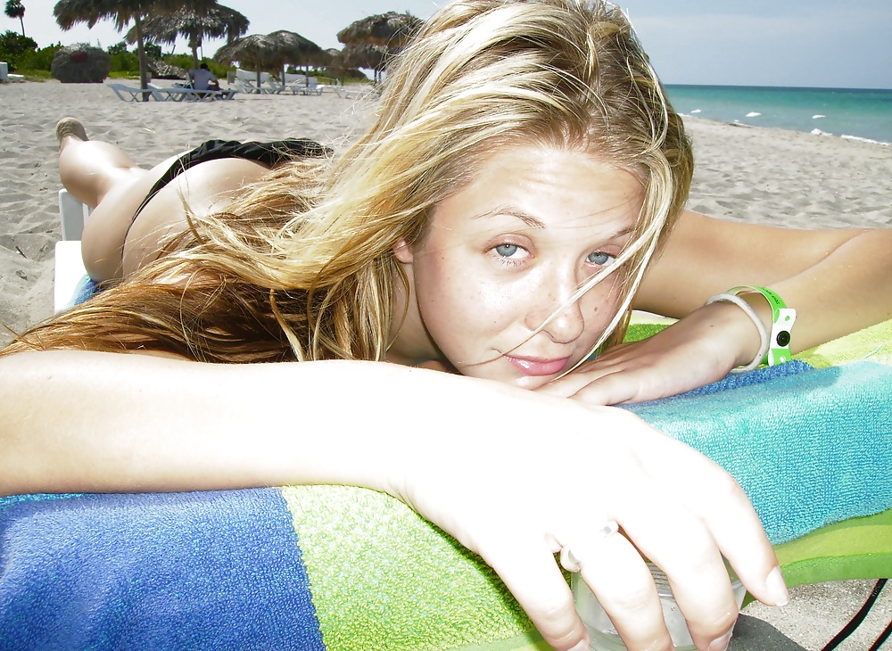 Stolen Pics - Blonde Topless on Beach #13465291