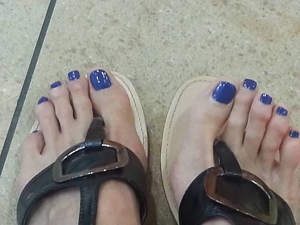 Piedi di amiche e parenti 3 #14908629
