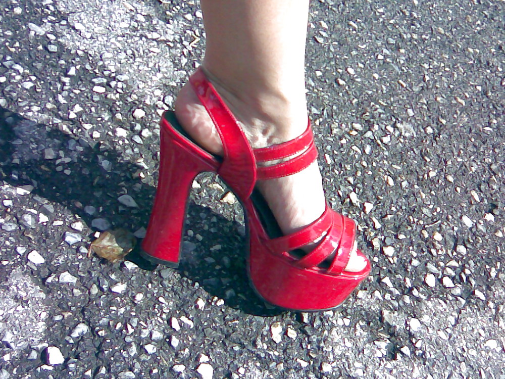 Piedi di amiche e parenti 3 #14908640