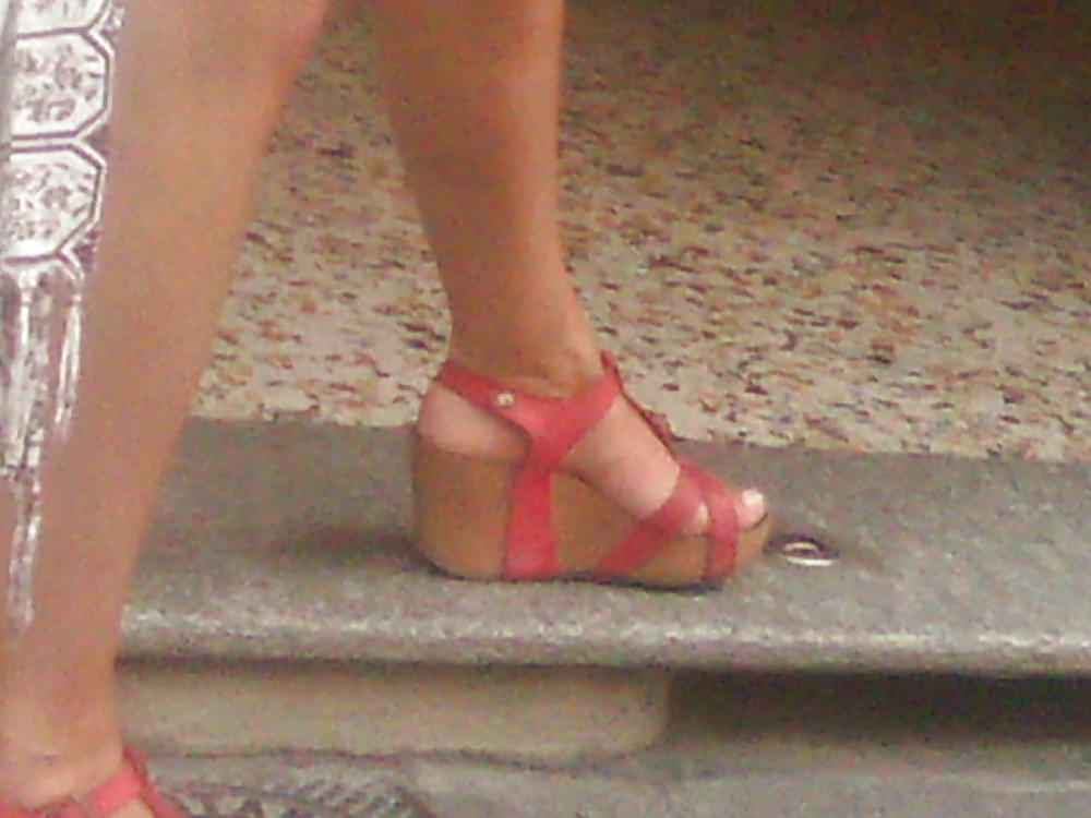 Piedi di amiche e parenti 3 #14908682