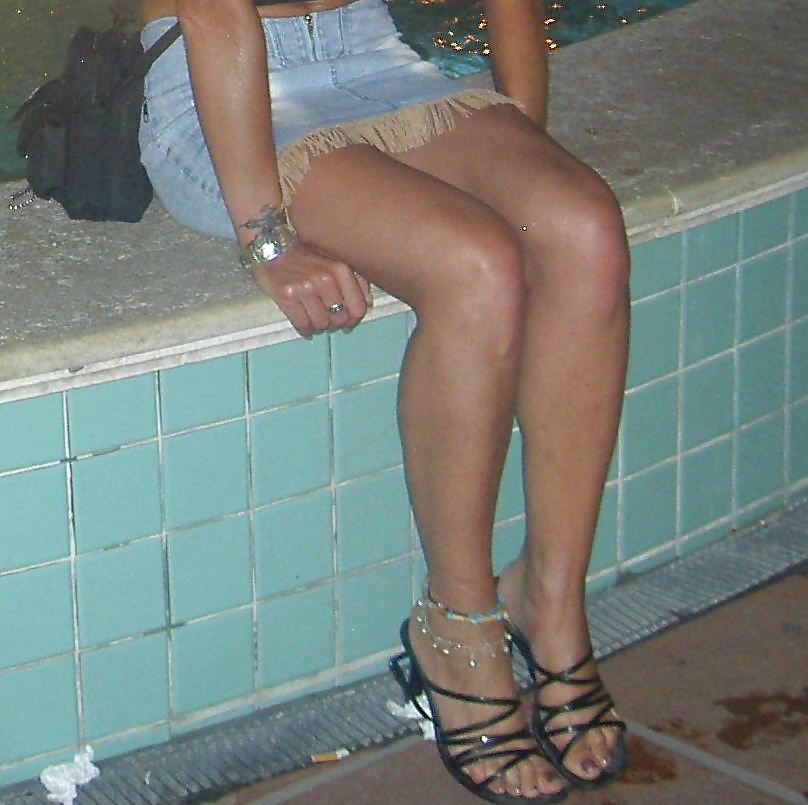 Piedi di amiche e parenti 3 #14908801