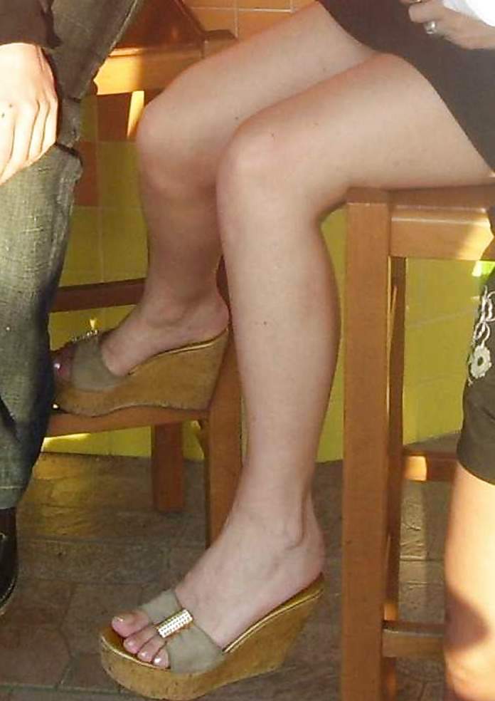 Piedi di amiche e parenti 3 #14908817
