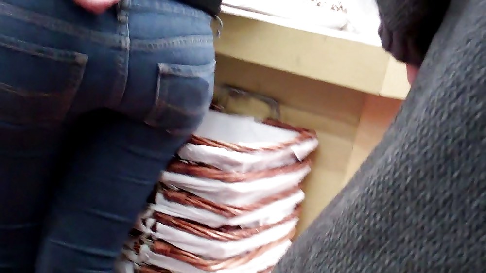 Bubble butt & ass in tight jeans #7415526