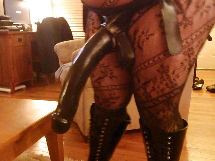 Blondequeen's
 #16944407