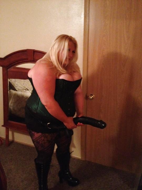 Blondequeen's
 #16944457