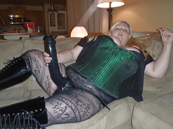 Blondequeen's
 #16944512