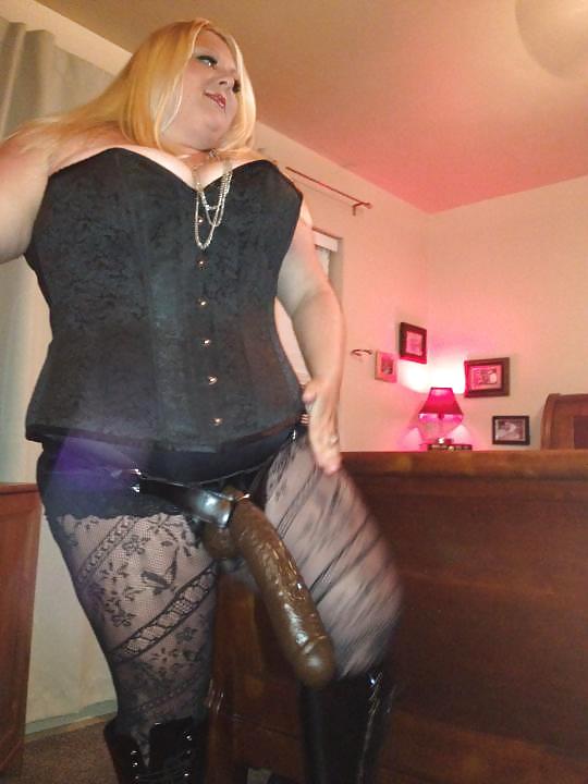 Blondequeen's
 #16944547