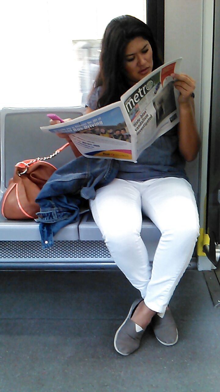 Cleavage on the train and other new voyeur gems. #19383751