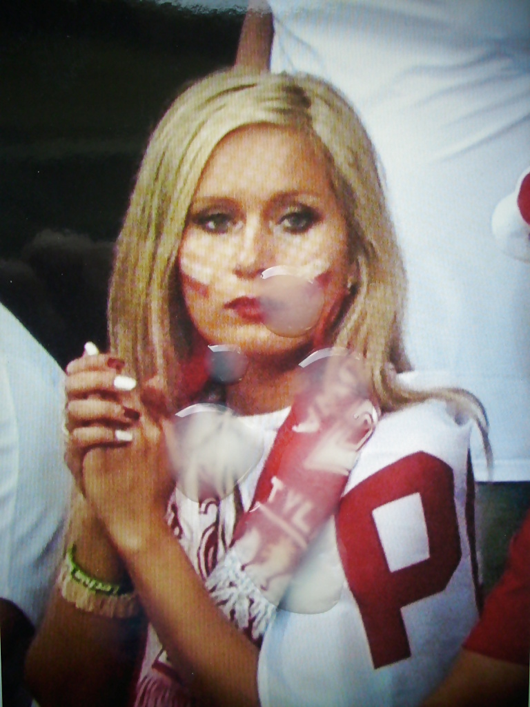 Dama de polonia en la euro 2012
 #11352621