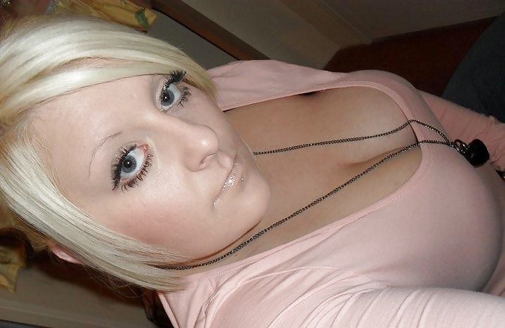 Random Tits 32 #4915969