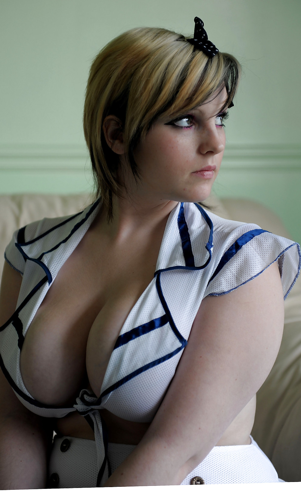 Random Tits 32 #4915991
