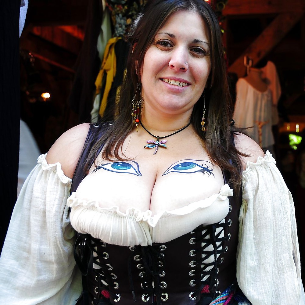 Random Tits 32 #4916108