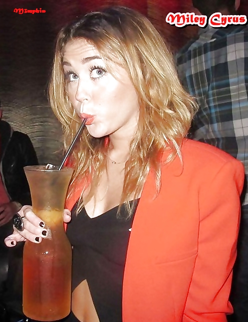 Miley cyrus
 #10270703