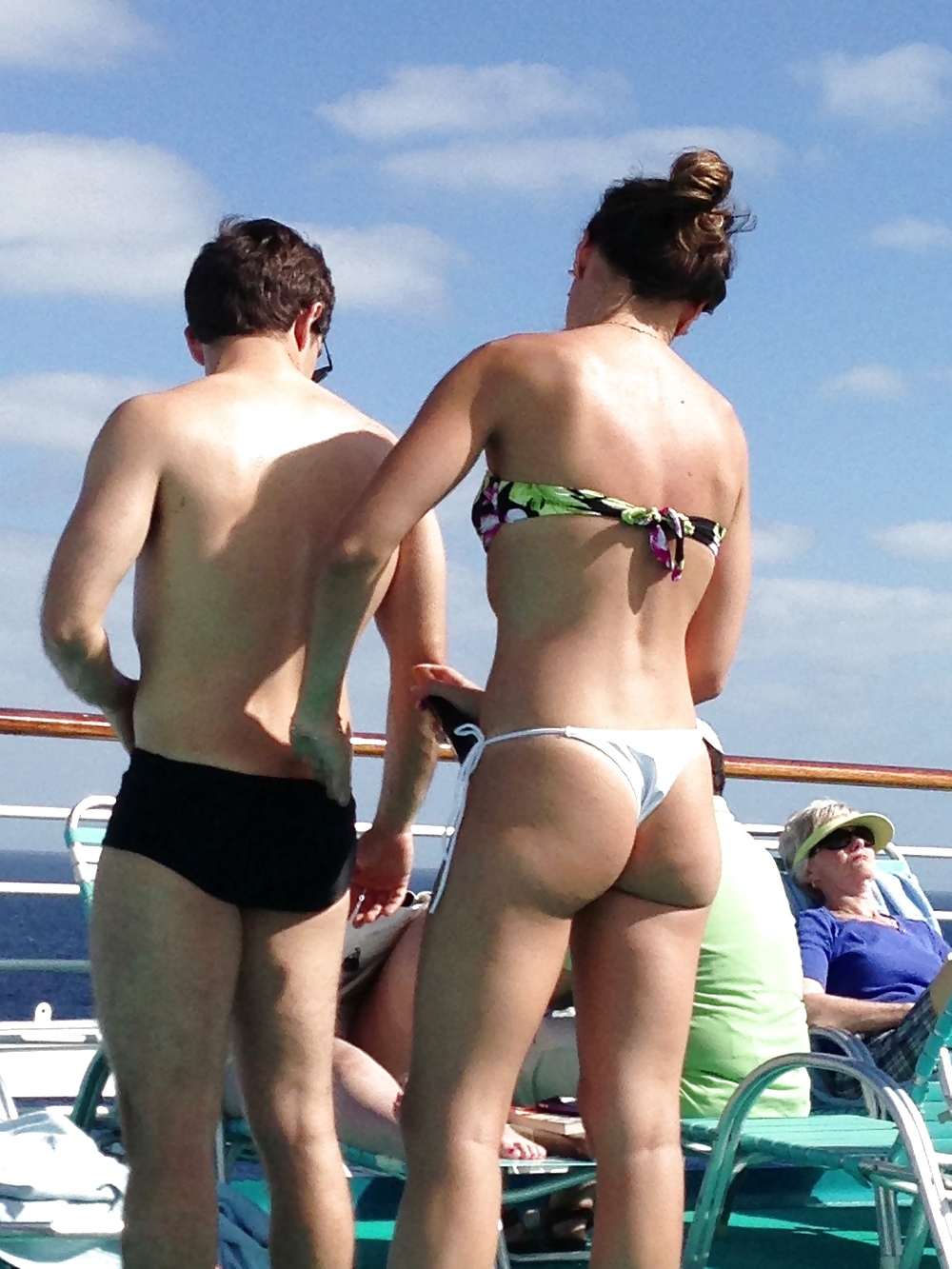 Chica brasileña
 #13307618