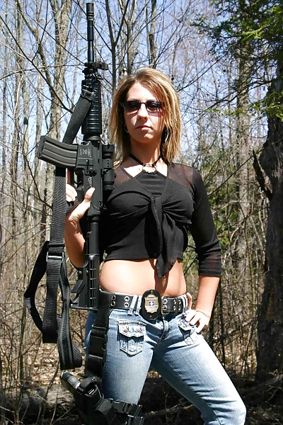 Chicas con armas
 #5421377