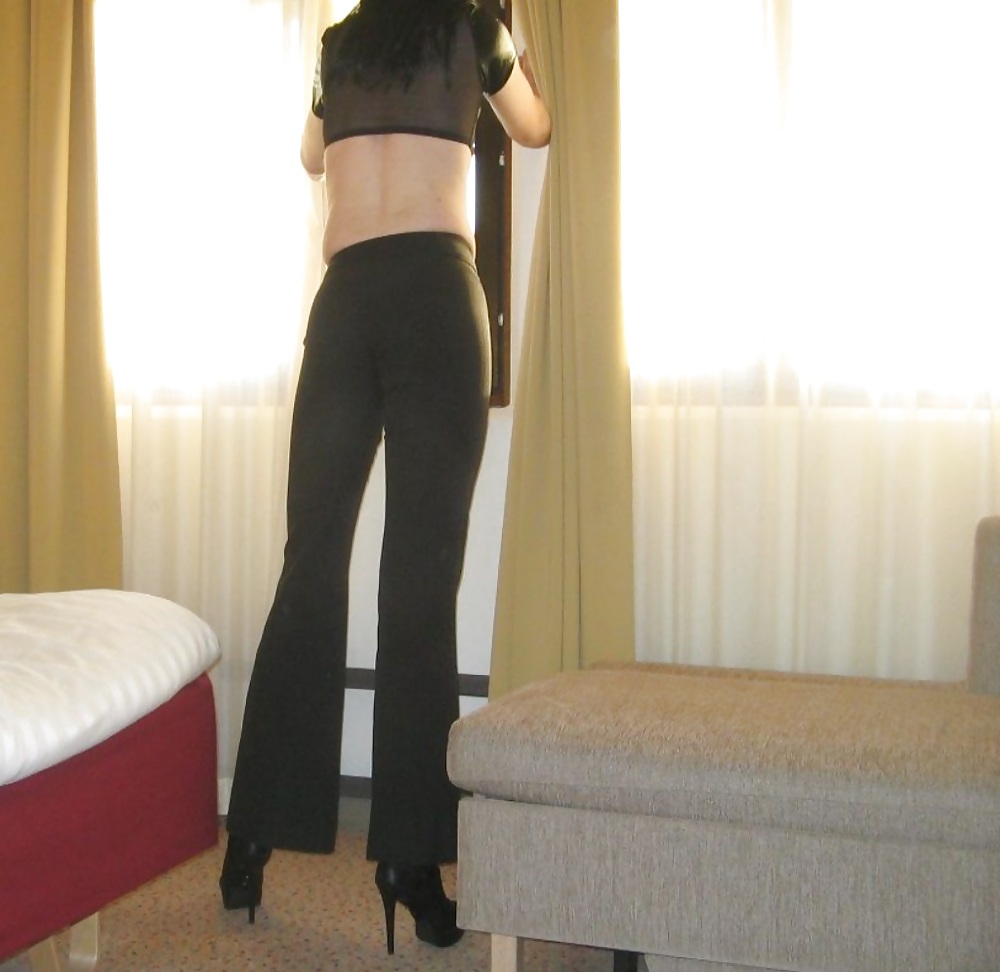 Las aventuras de Monika en la habitación del hotel
 #17659463