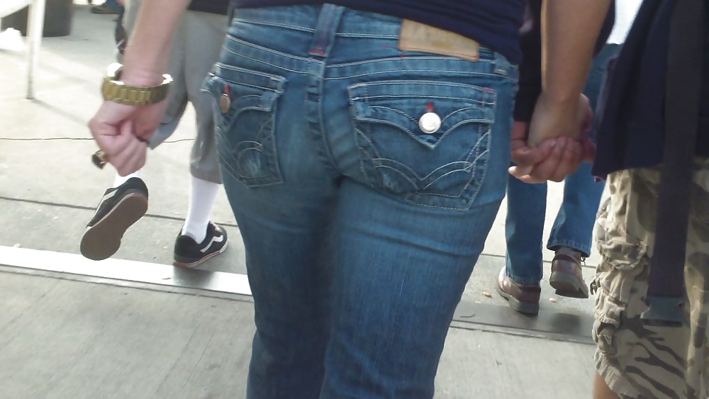 Following teen butts & ass in tight jeans  #6473946