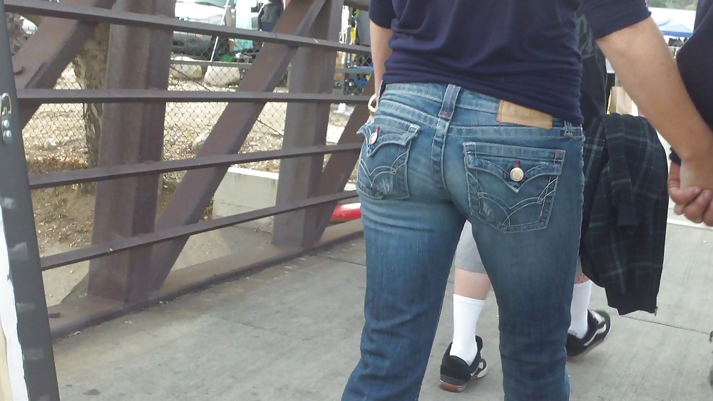 Following teen butts & ass in tight jeans  #6474053