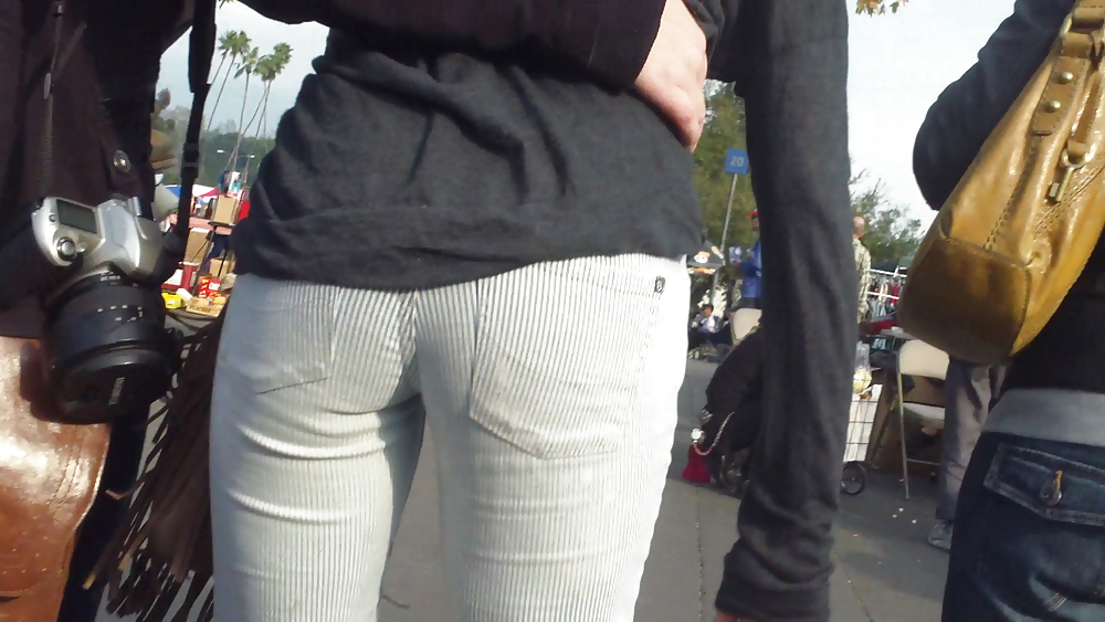 Following teen butts & ass in tight jeans  #6474108
