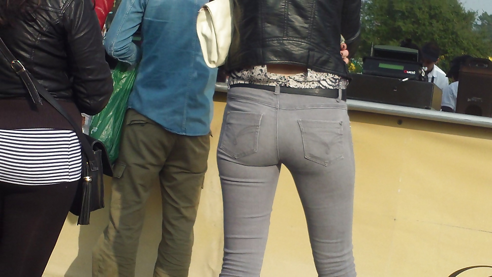 Following teen butts & ass in tight jeans  #6474116