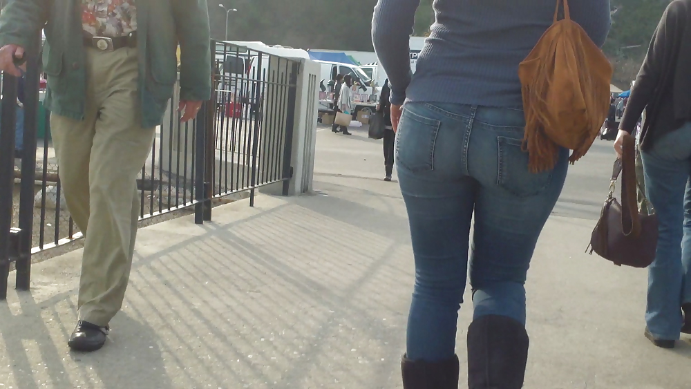 Following teen butts & ass in tight jeans  #6474405