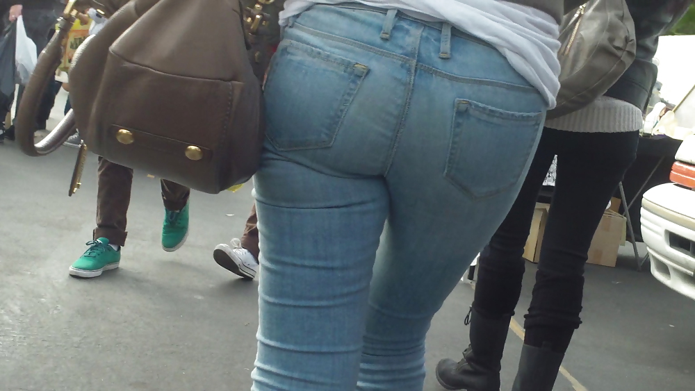 Following teen butts & ass in tight jeans  #6474418