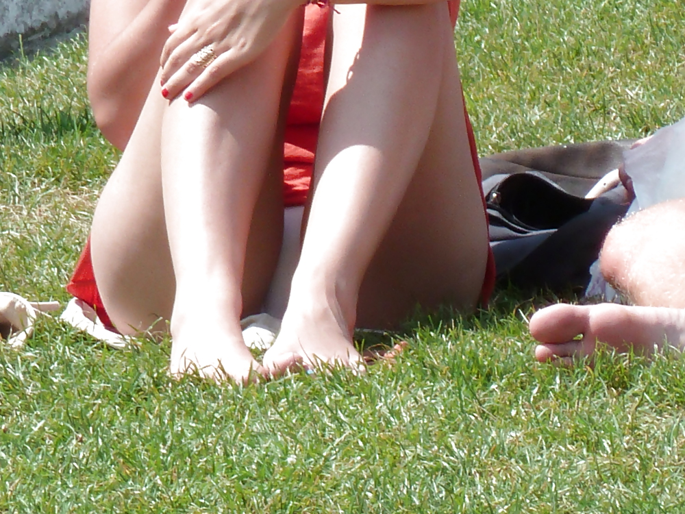 Upskirts in park #22679999