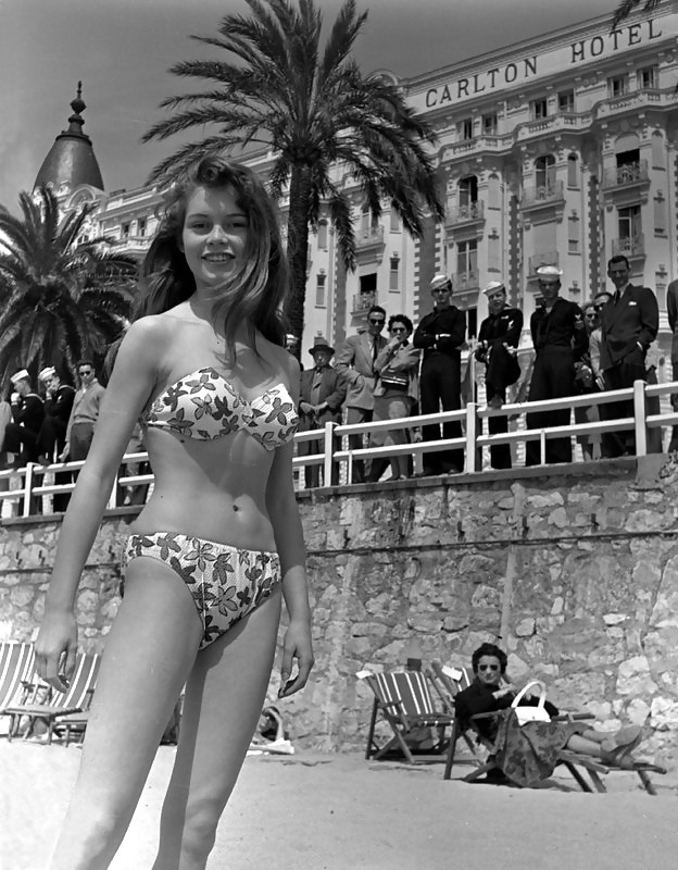 Brigitte Bardot  N15 #187944