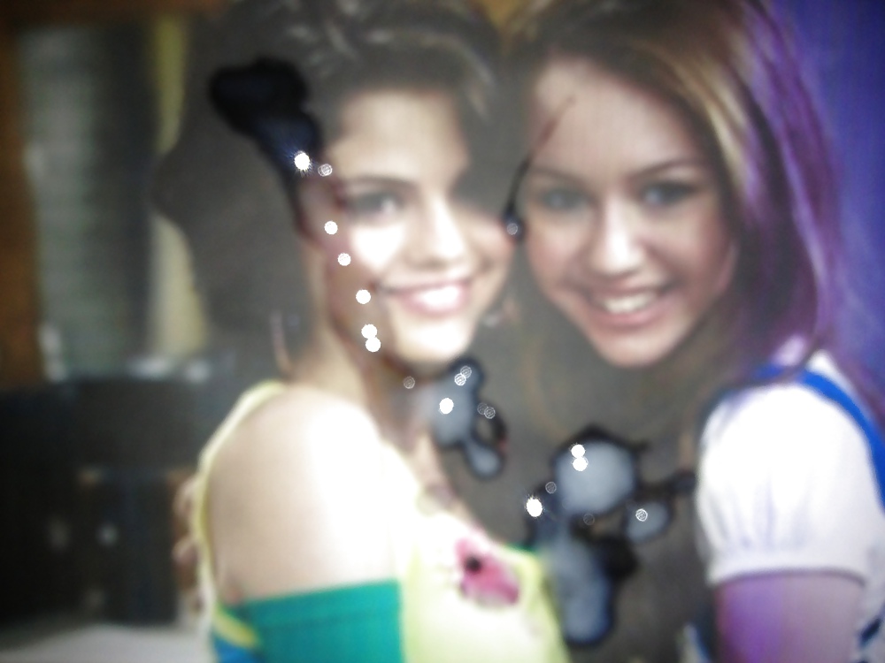 Selena Gomez Et Miley #18237361