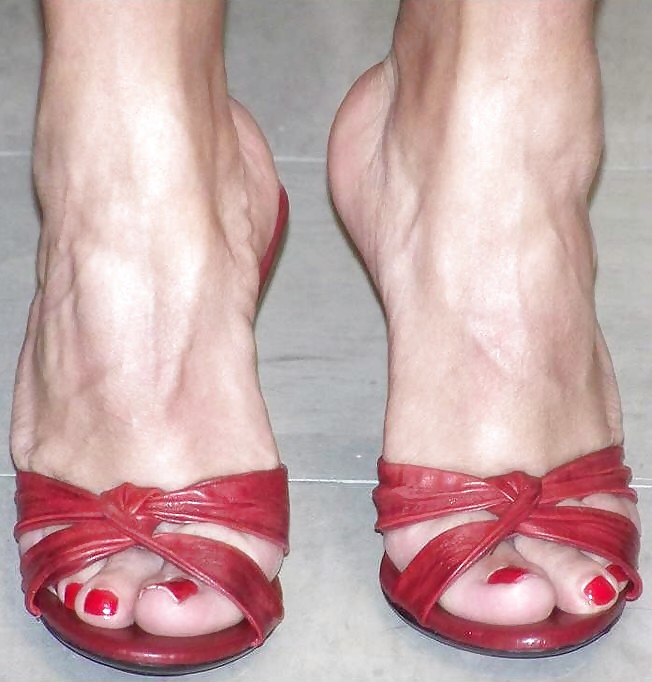 Sexy feet and high heels #2543140