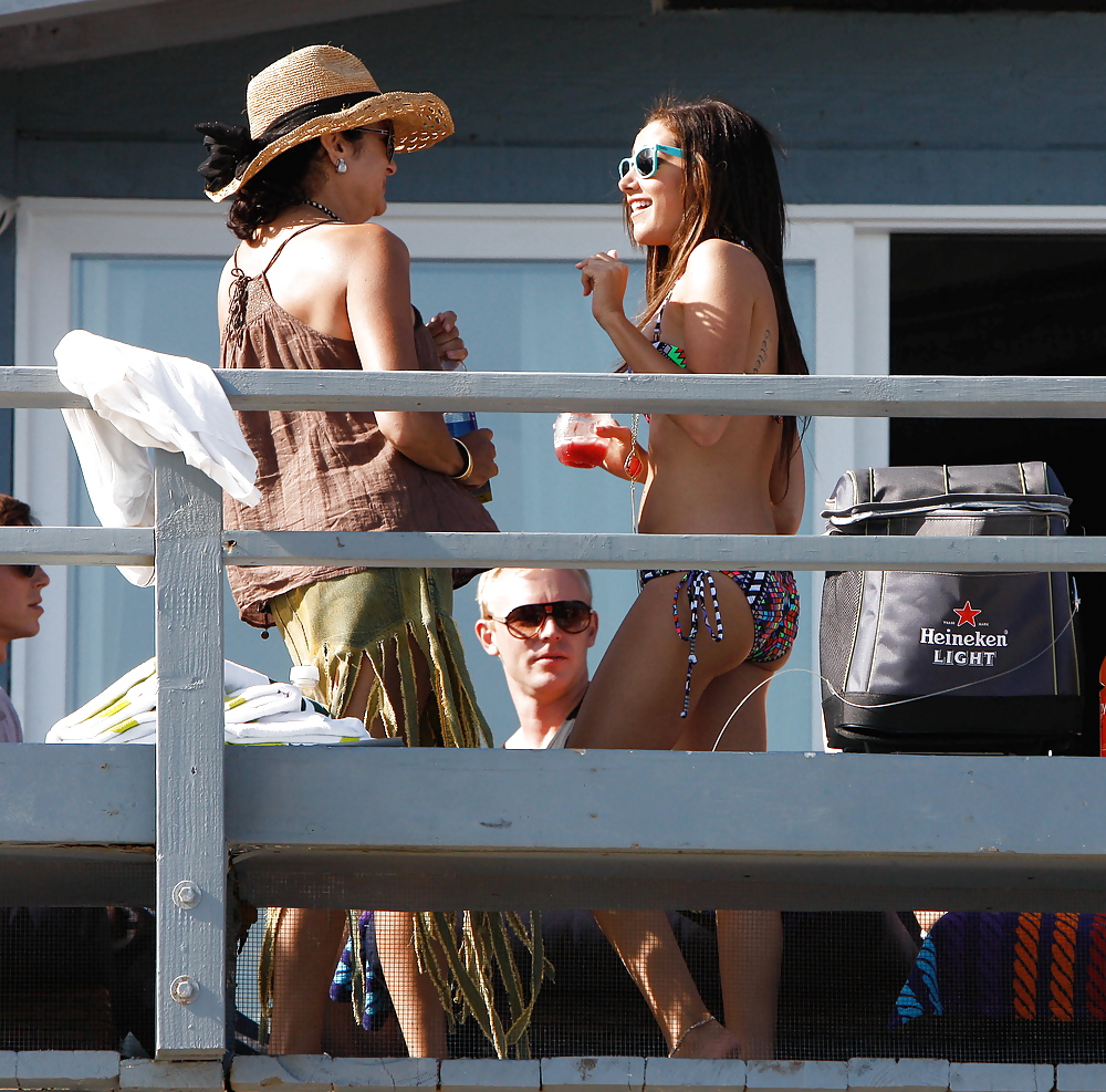 Ashley Candids Bikini Tisdale Plage Malibu #4396551