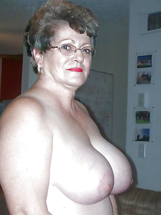 Busty Granny 002 #18636377