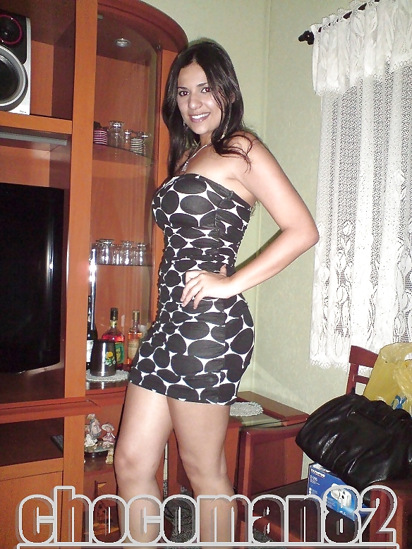 Dalila martinez zarate ella es de monterrey nl mexico
 #9823589