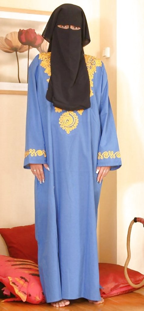 Pretty Arab Sheds Muslim Hijab & Shows Off #17252270
