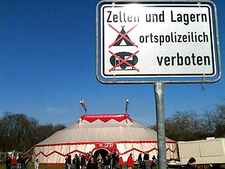 Einfach lachhaft
 #15396236