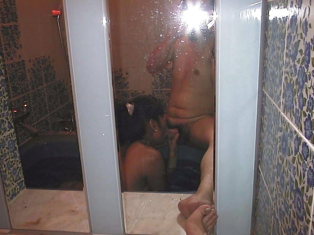 Immoral Sex with Married Woman in Bathroom #22504590